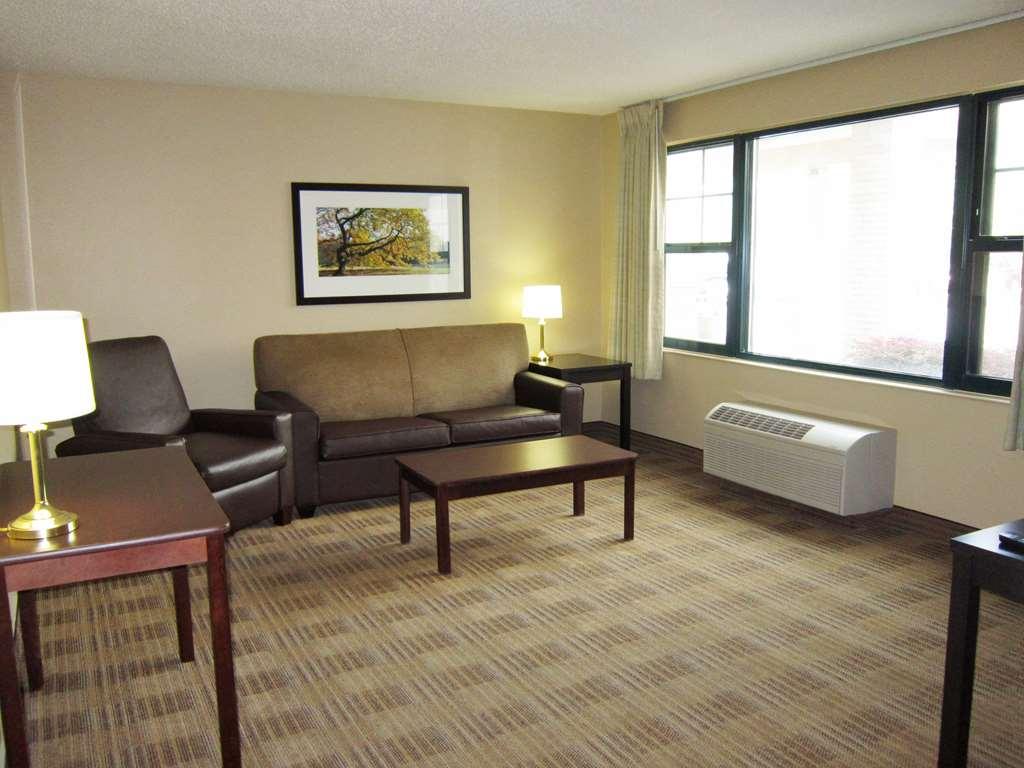 Extended Stay America Suites - Milwaukee - Вокеша Номер фото